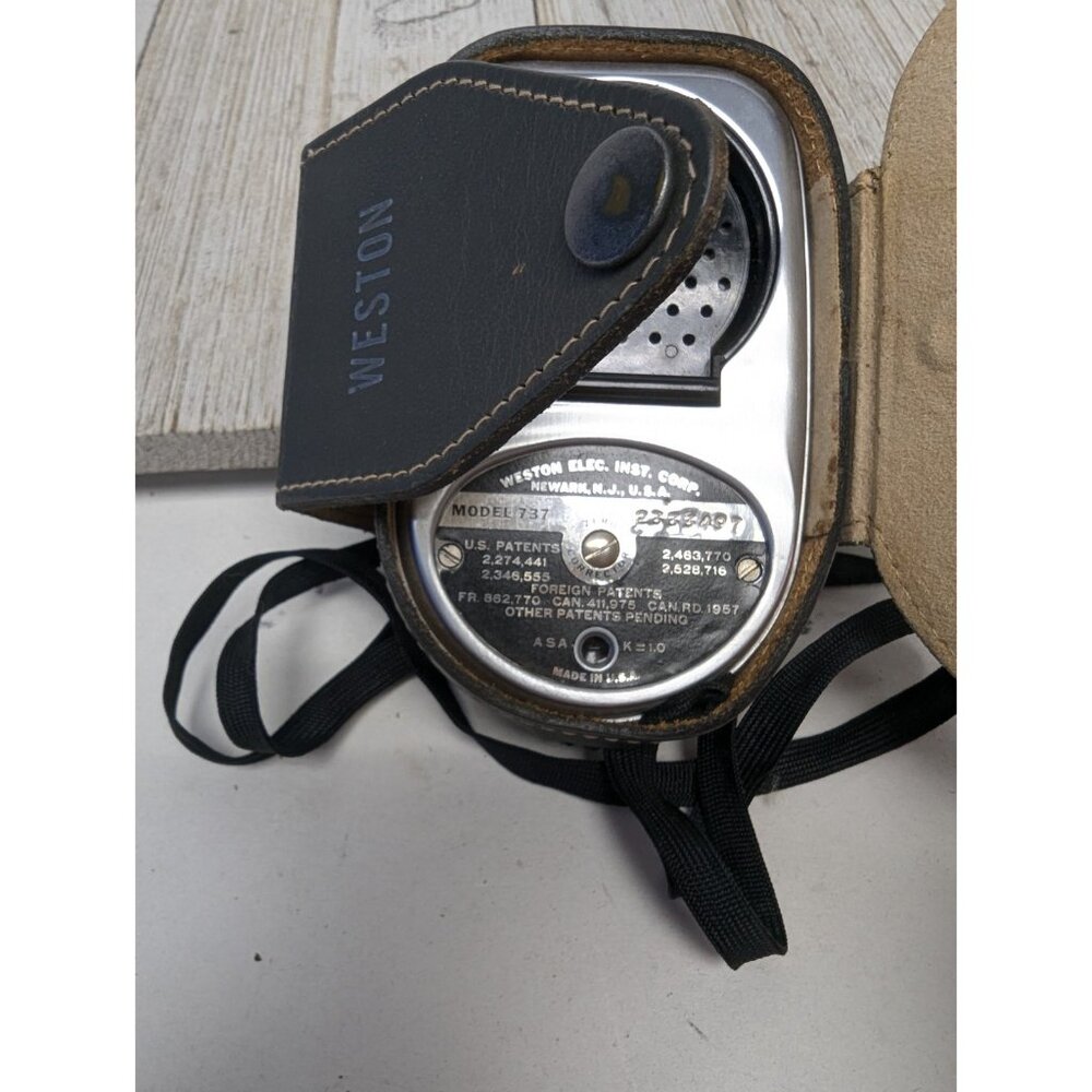 Vintage Weston Master III Universal Exposure  Meter Model 737 With Case - Picture 4 of 9